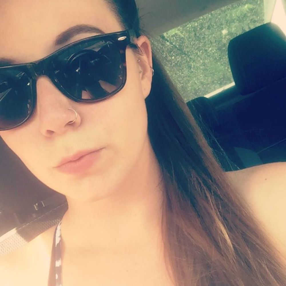 Meet your Posher, Ashley